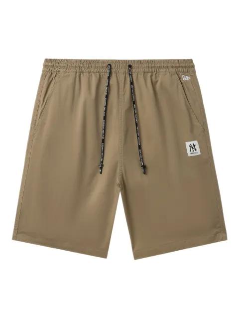 logo-patch shorts by NEW ERA