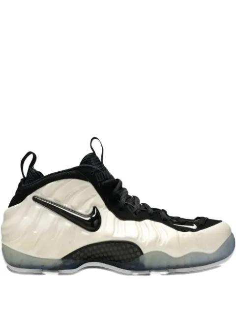 Air Foamposite Pro hi-tops sneakers by NIKE