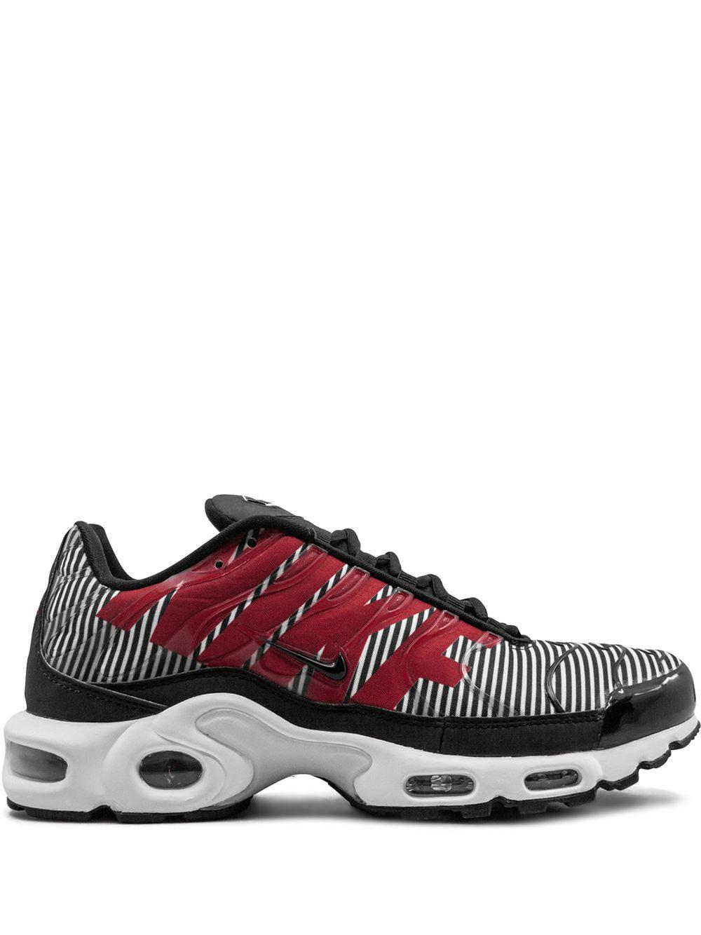 Air Max Plus TN SE sneakers by NIKE