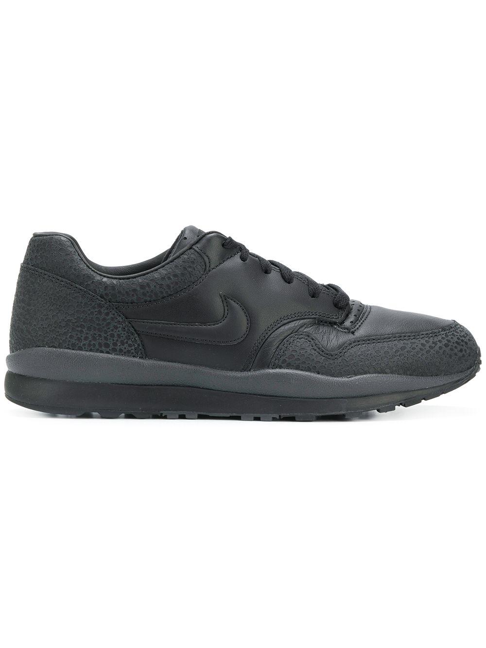 Air Safari QS sneakers by NIKE