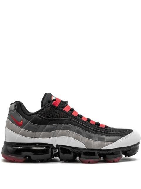 Air Vapormax '95 by NIKE