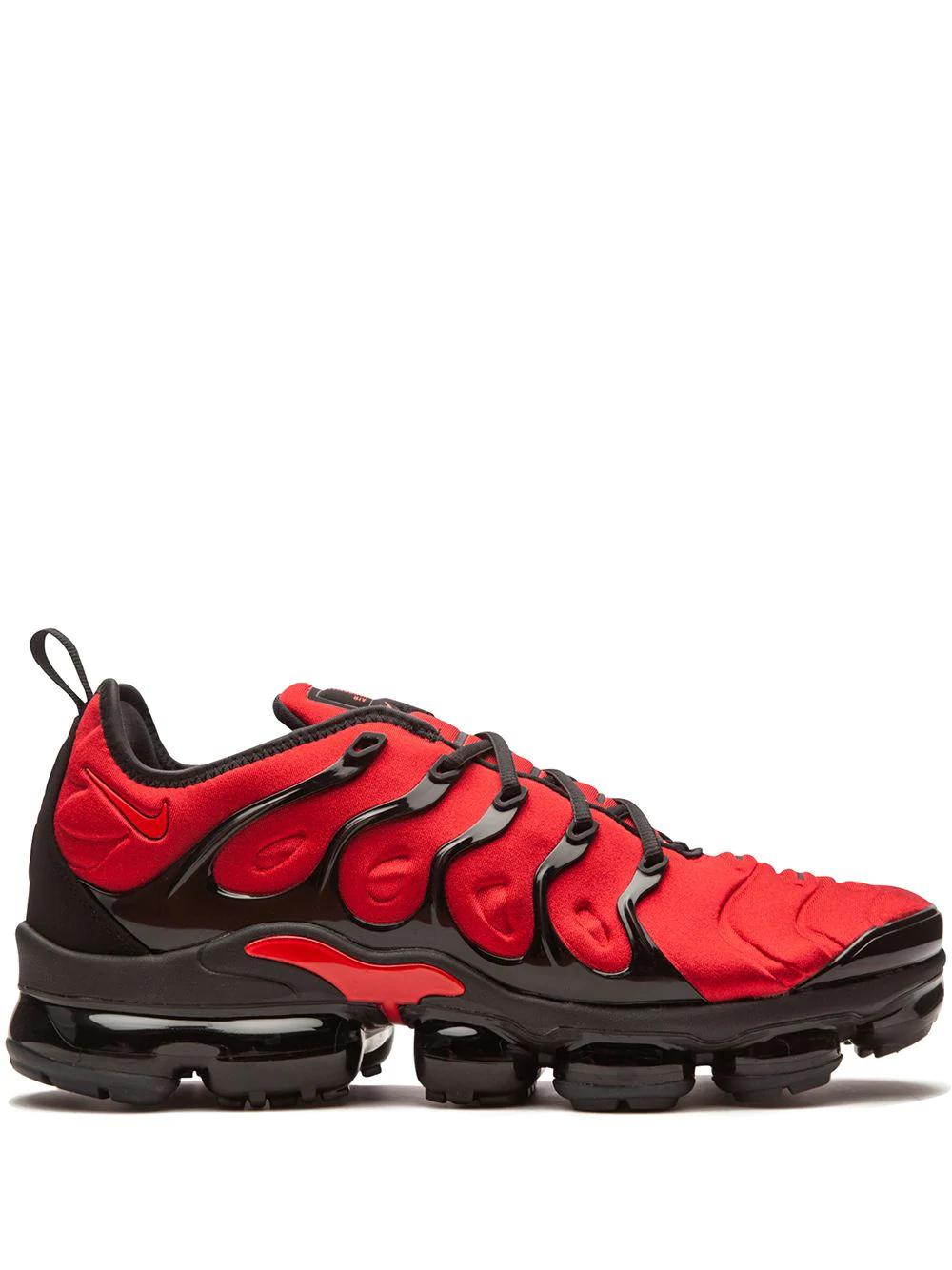 Air Vapormax Plus sneakers by NIKE