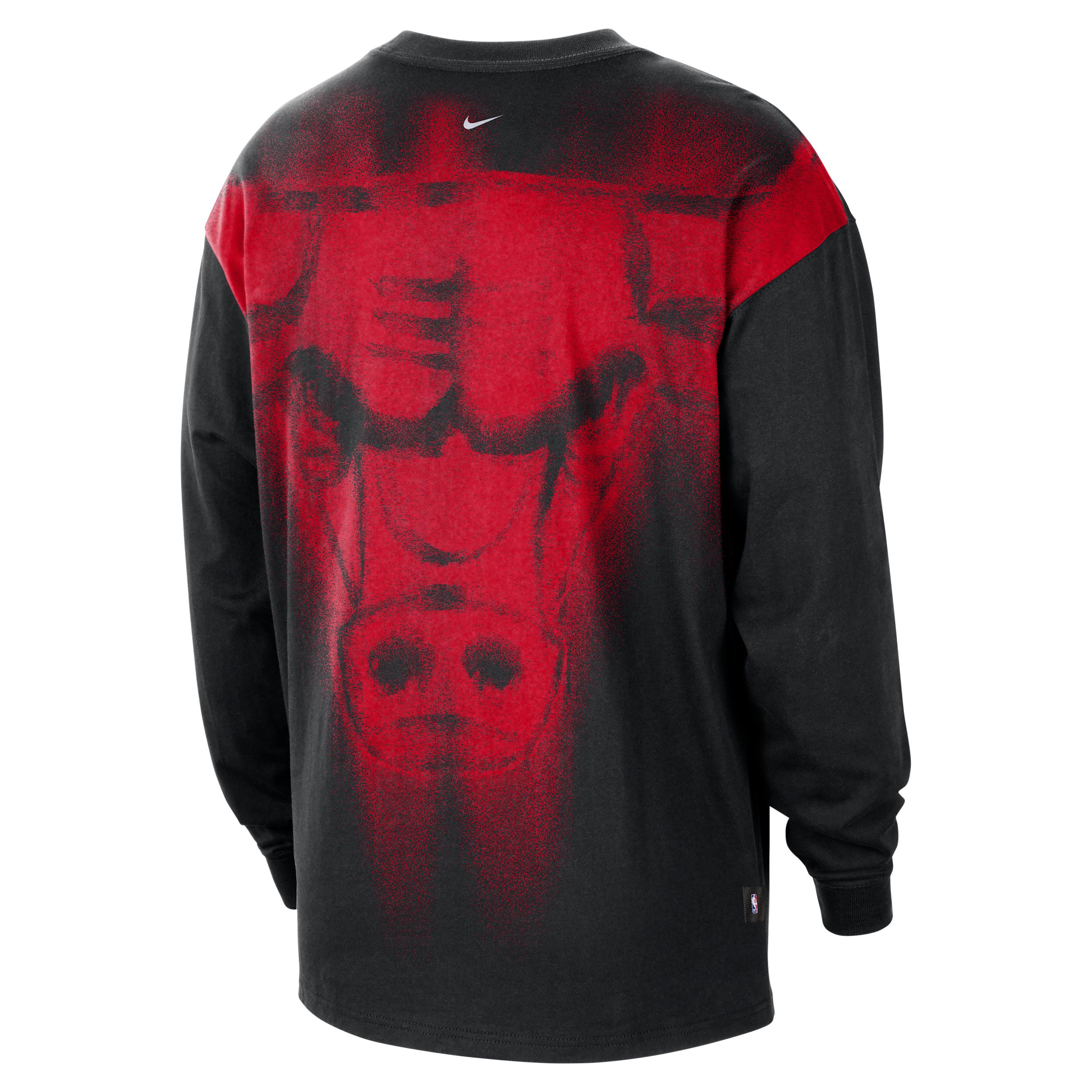 Chicago Bulls Standard Issue Nike Men's Dri-FIT Long-Sleeve Basketball Top by NIKE