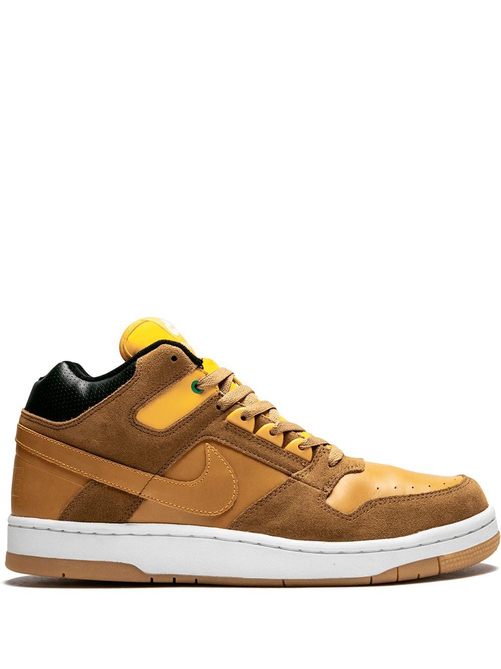 Delta Force 3/4 SB Supreme sneakers by NIKE