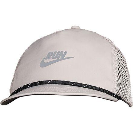 Dri-FIT Swoosh Pro Cap by NIKE