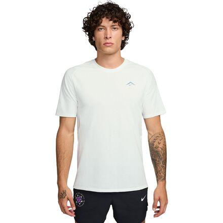 Dri-Fit Solar Chase Short-Sleeve Shirt by NIKE