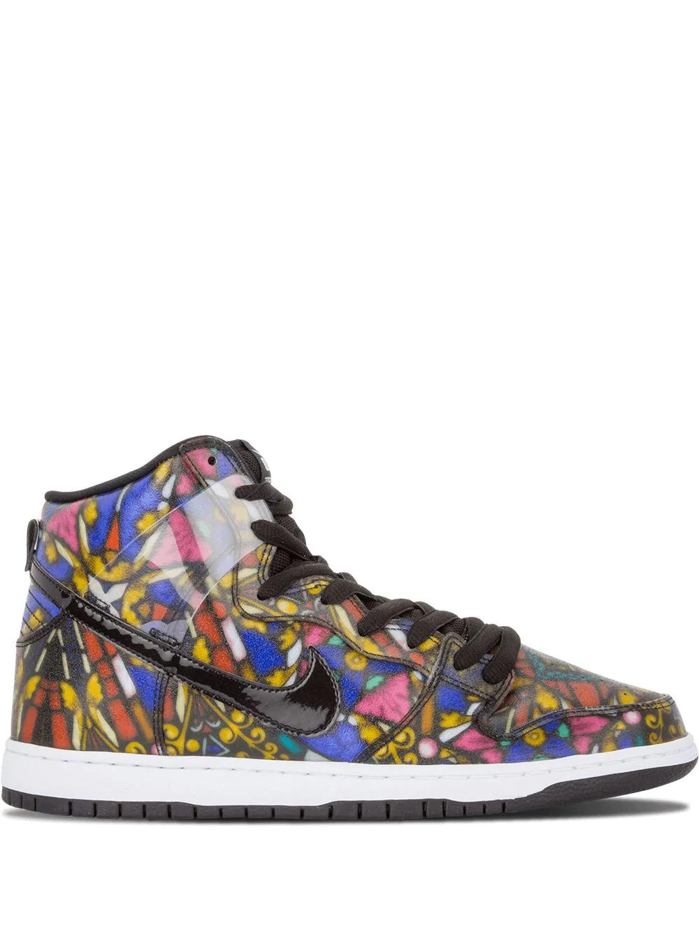 Dunk HI Pro SB sneakers by NIKE