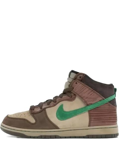 Dunk High Premium SB sneakers by NIKE