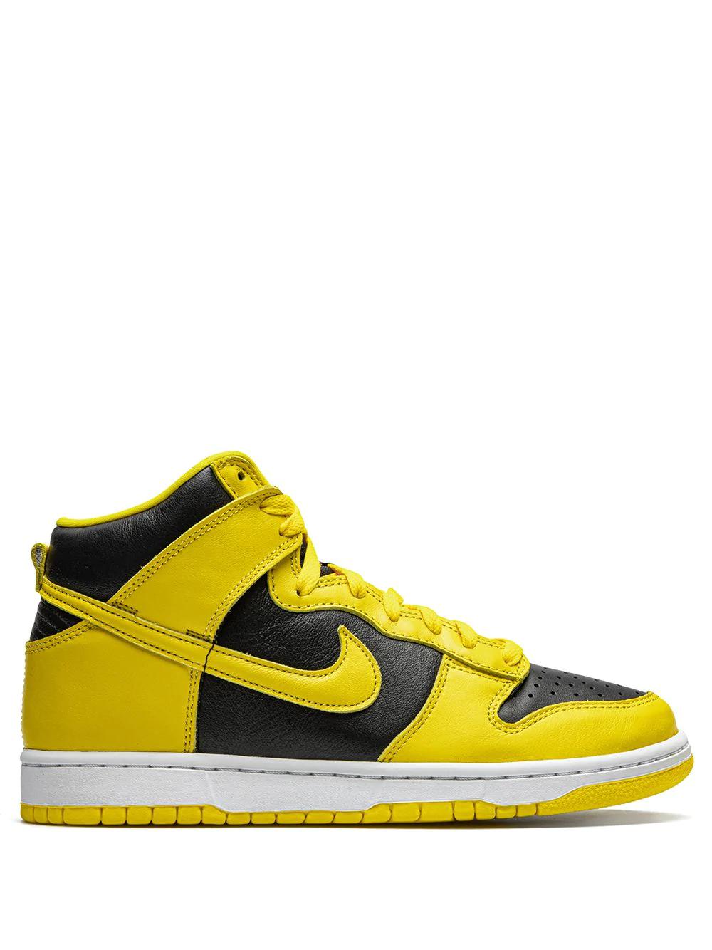 Dunk High SP "Varsity Maize" sneakers by NIKE