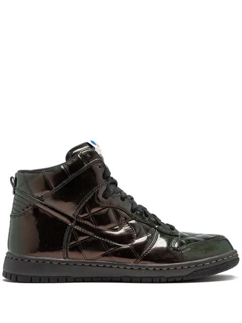 Dunk High Supreme sneakers by NIKE
