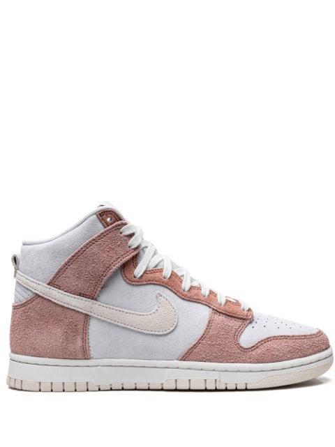 Dunk High sneakers by NIKE