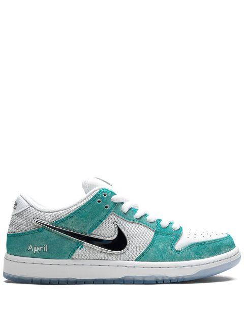 Dunk Low Pro QS "April Skateboards" sneakers by NIKE