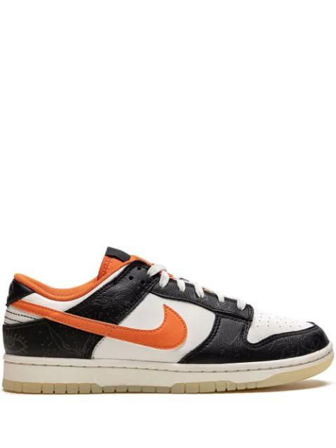 Dunk Low Retro PRM "Halloween" sneakers by NIKE