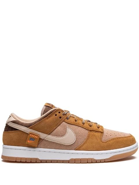 Dunk Low SE "Teddy Bear Praline" sneakers by NIKE