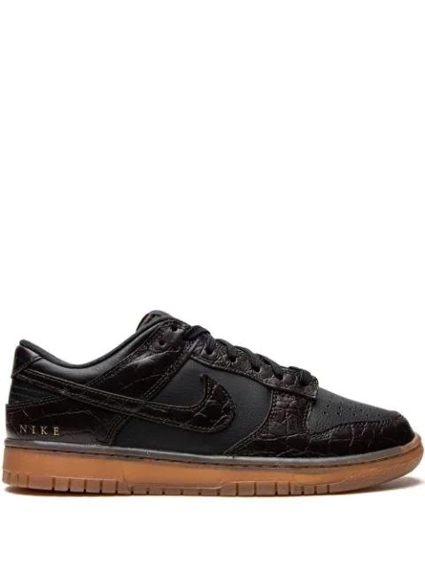 Dunk Low "Velvet Brown Black" sneakers by NIKE