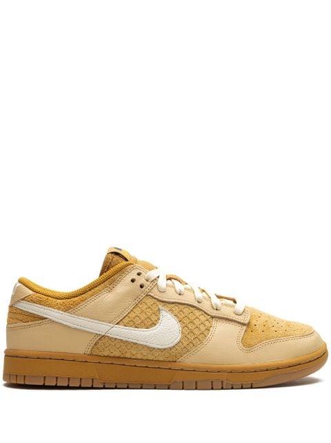 Dunk Low "Waffle" sneakers by NIKE