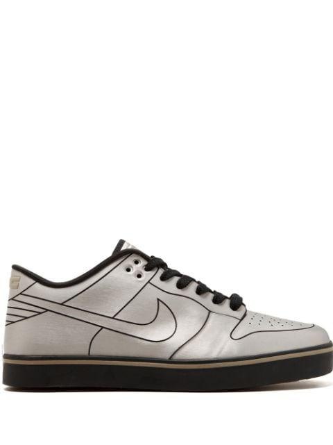 Dunk SE Delorean sneakers by NIKE