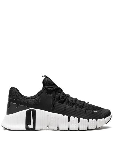 Free Metcon 5 "Black/White" sneakers by NIKE