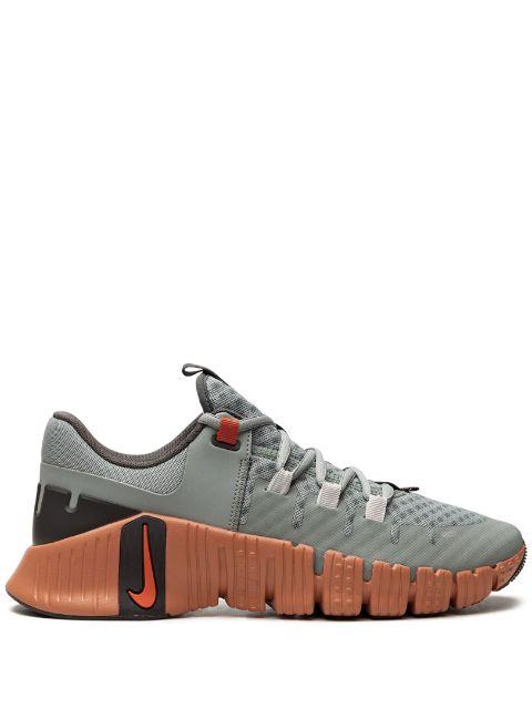 Free Metcon 5 "Mica Green" sneakers by NIKE