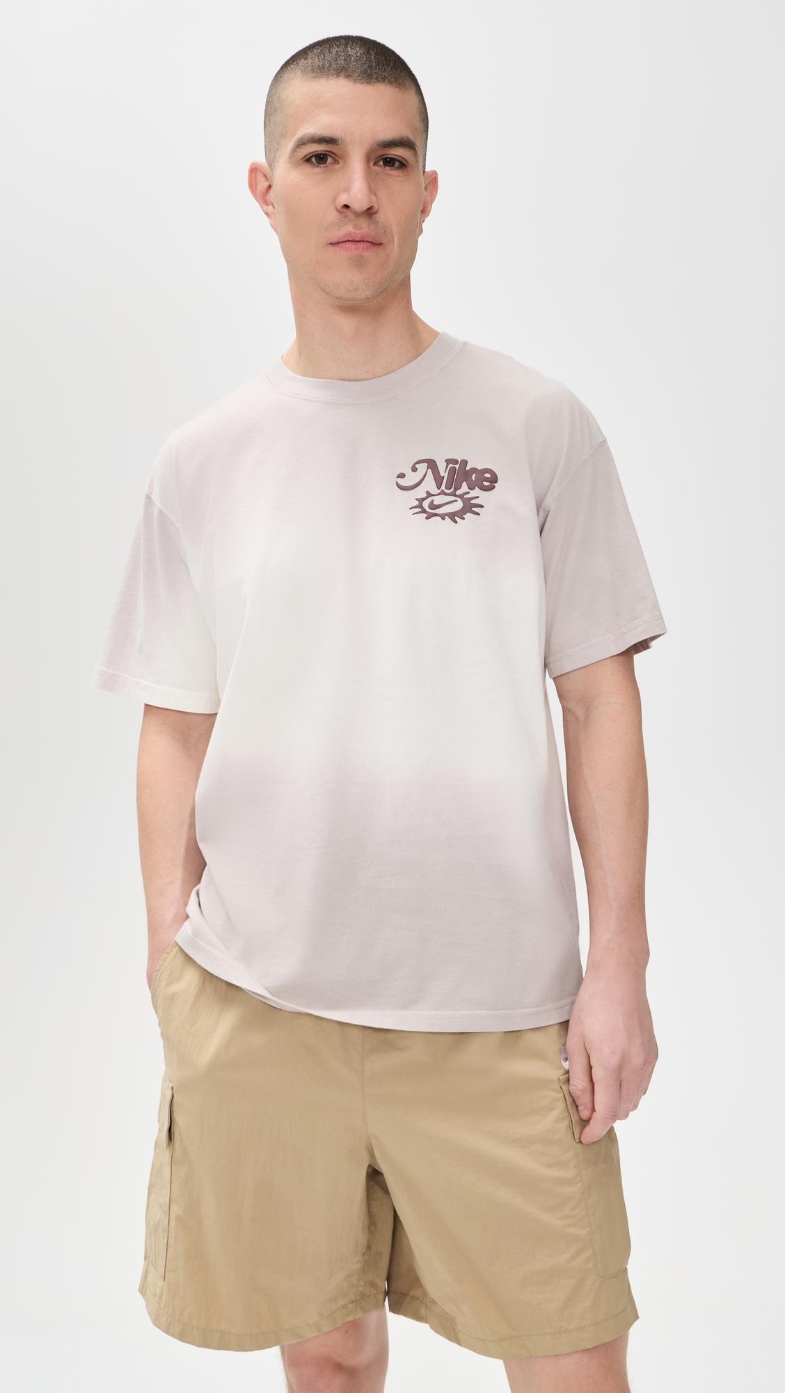Graphic Tee by NIKE