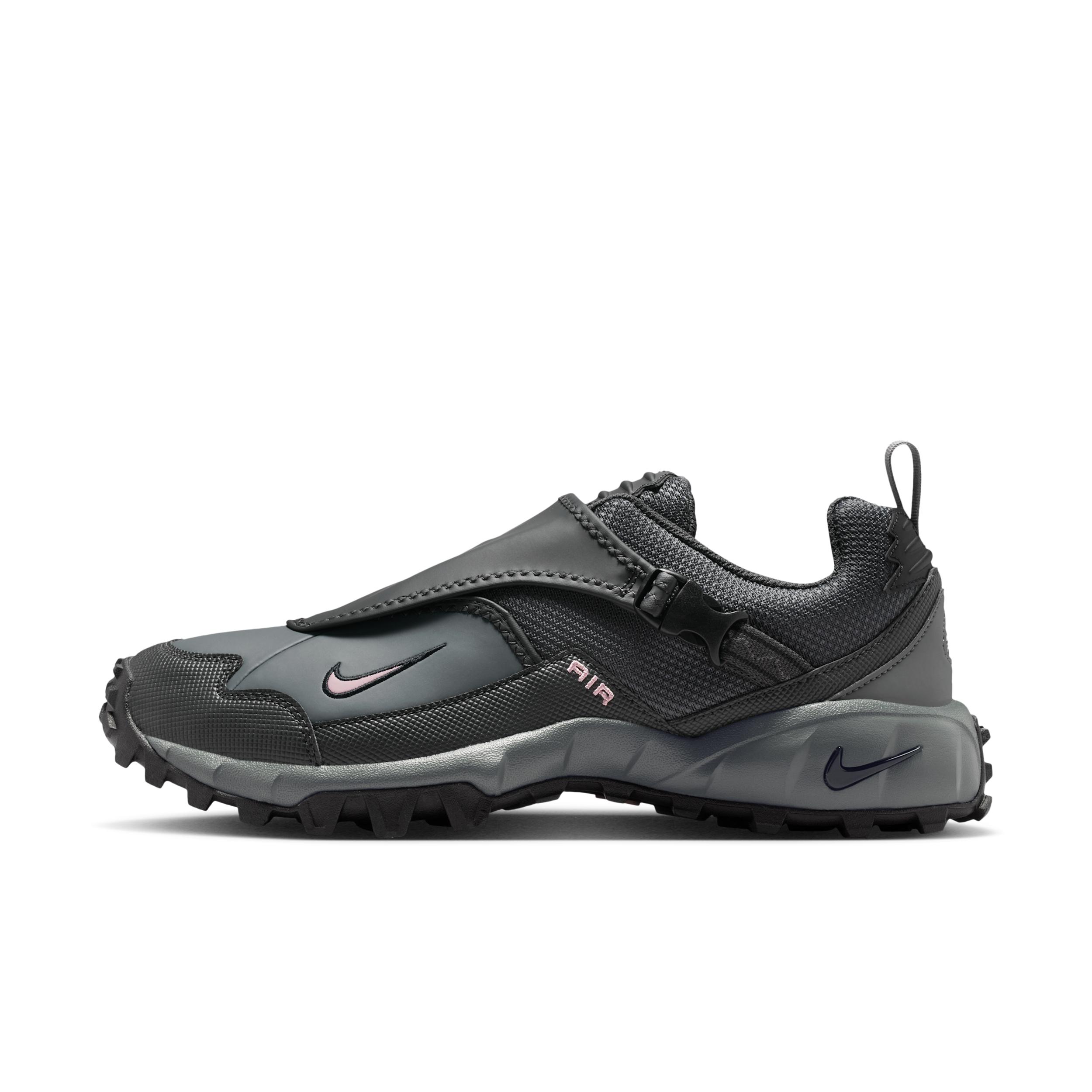 Men's Nike ACG Phassad Shoes by NIKE