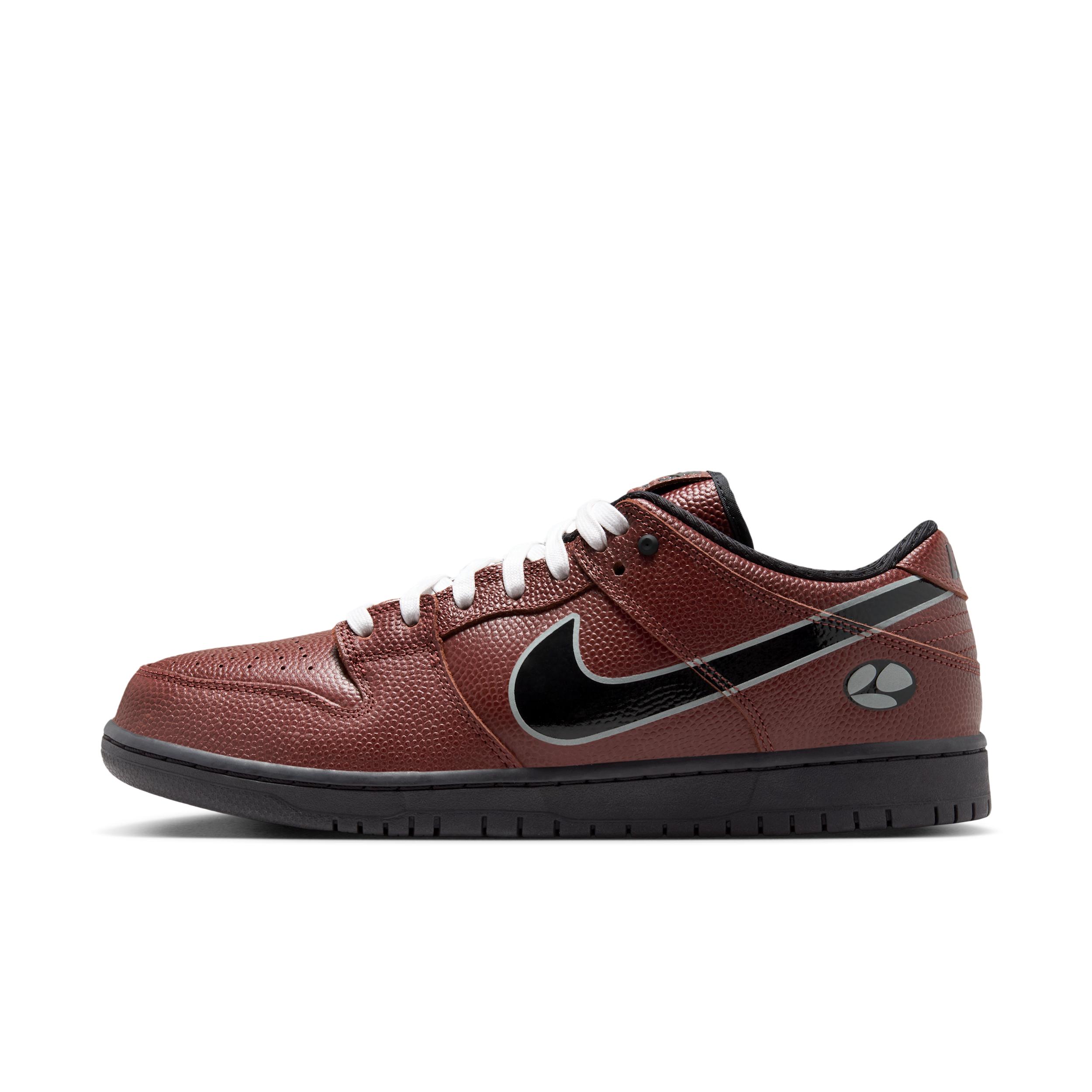 Men's Nike SB Dunk Low Pro Skate Shoes by NIKE