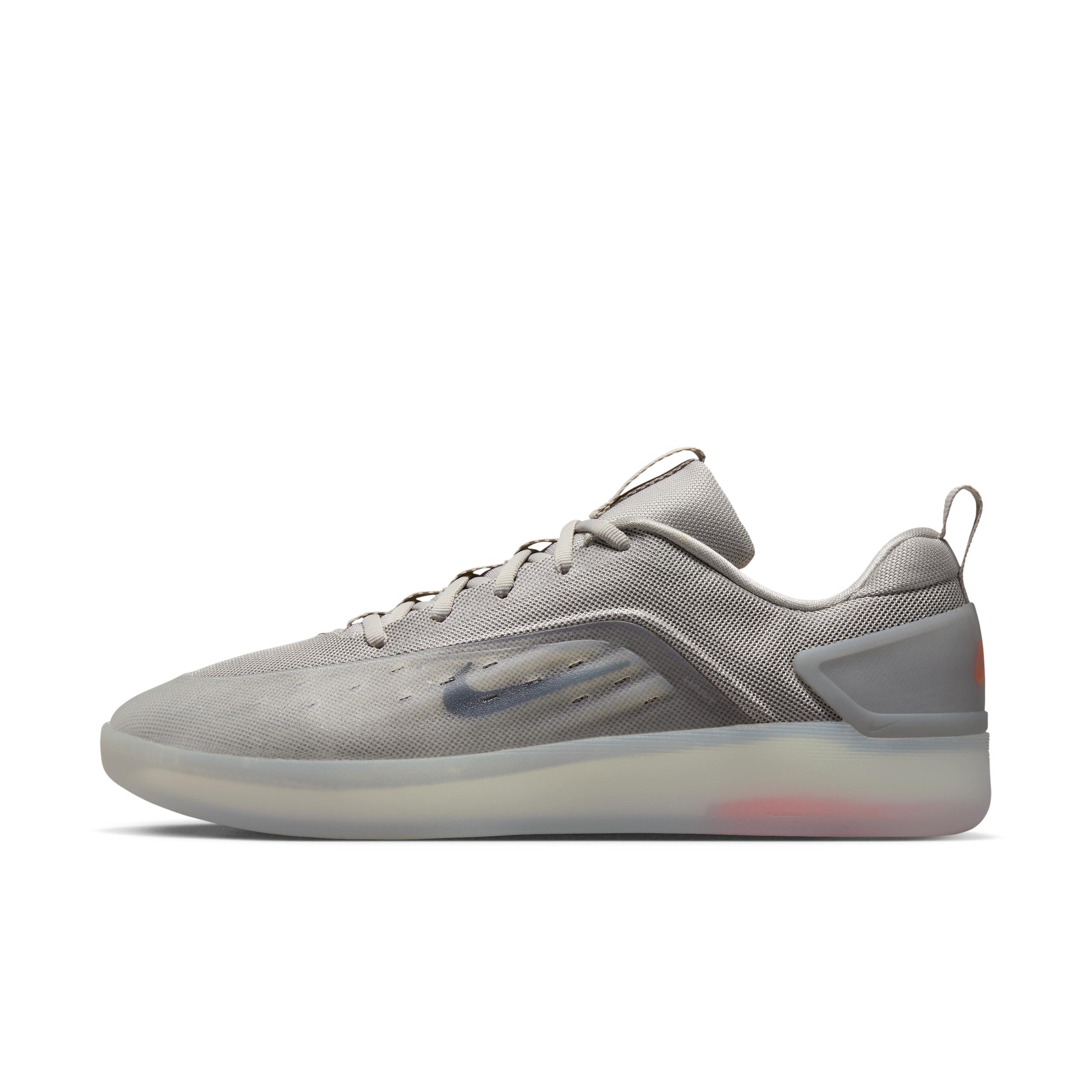 Men's Nike SB Zoom Nyjah 4 Skate Shoes by NIKE