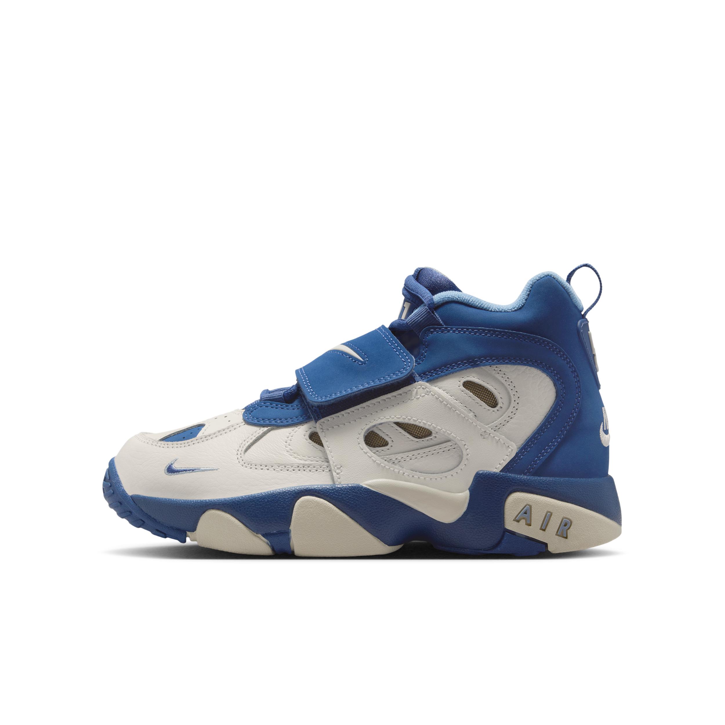 Nike Air Diamond Turf II Big Kids' Shoes by NIKE