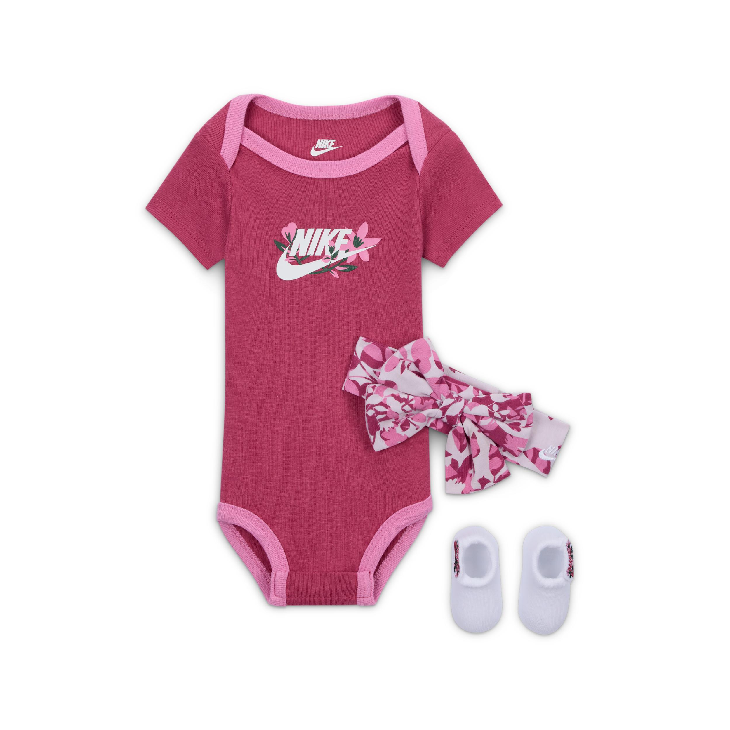 Nike Baby 3-Piece Printed Club Boxed Set by NIKE