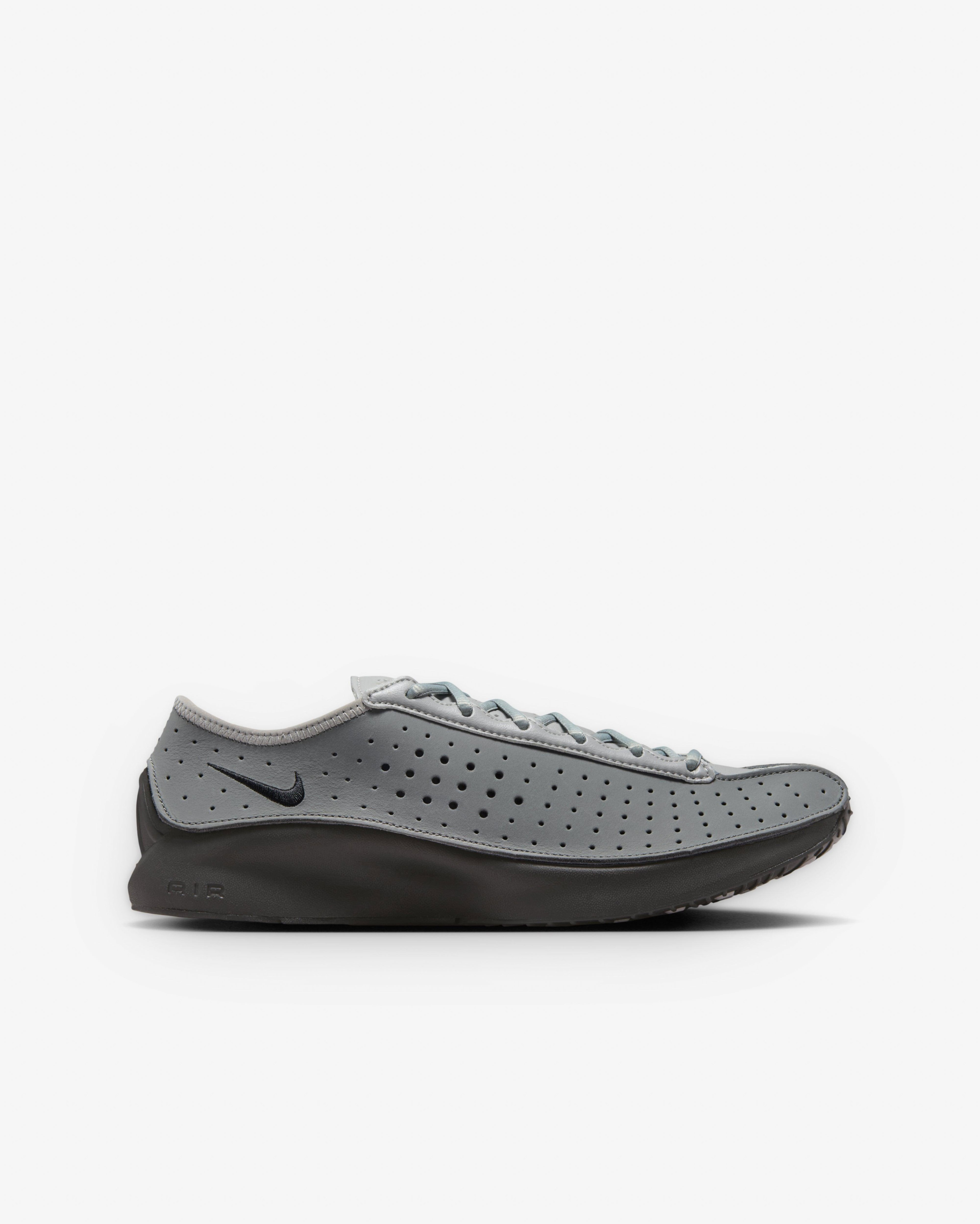 Nike - DSM Air Superfly - (Smoke Grey) by NIKE