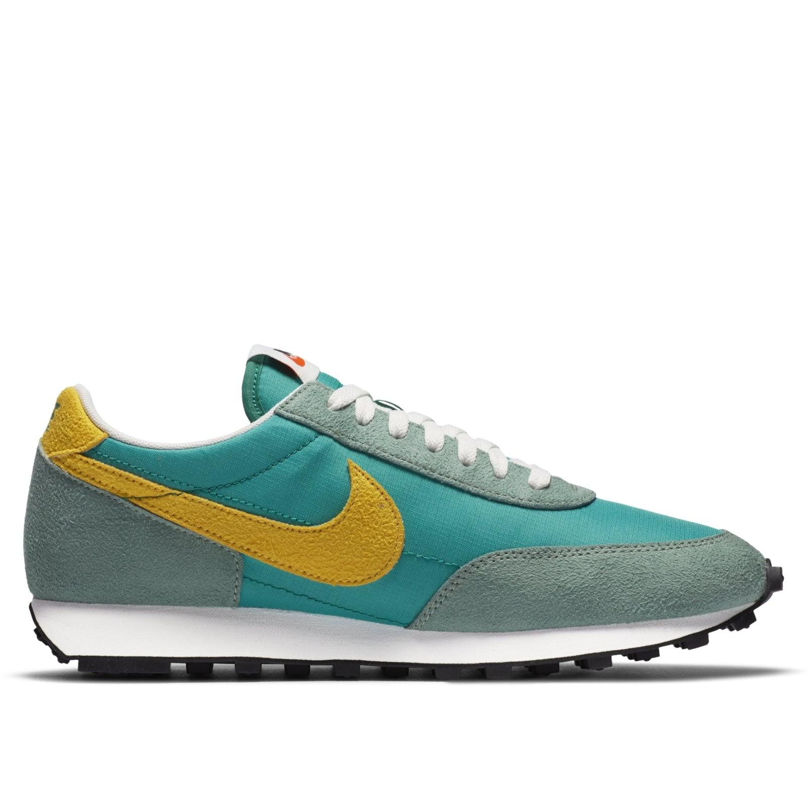 Nike Daybreak SP (DA0824-300) by NIKE