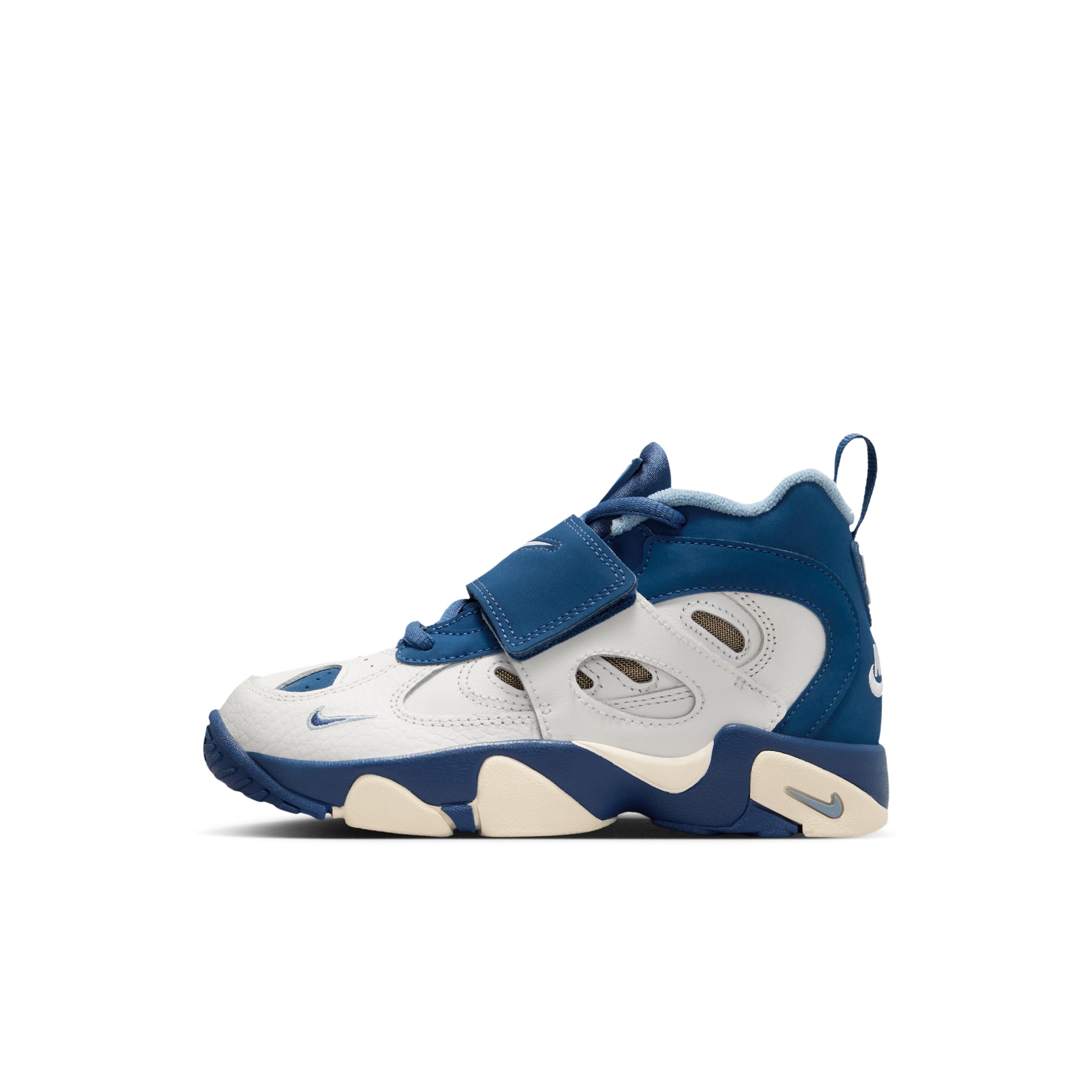 Nike Diamond Turf II Little Kids' Shoes by NIKE