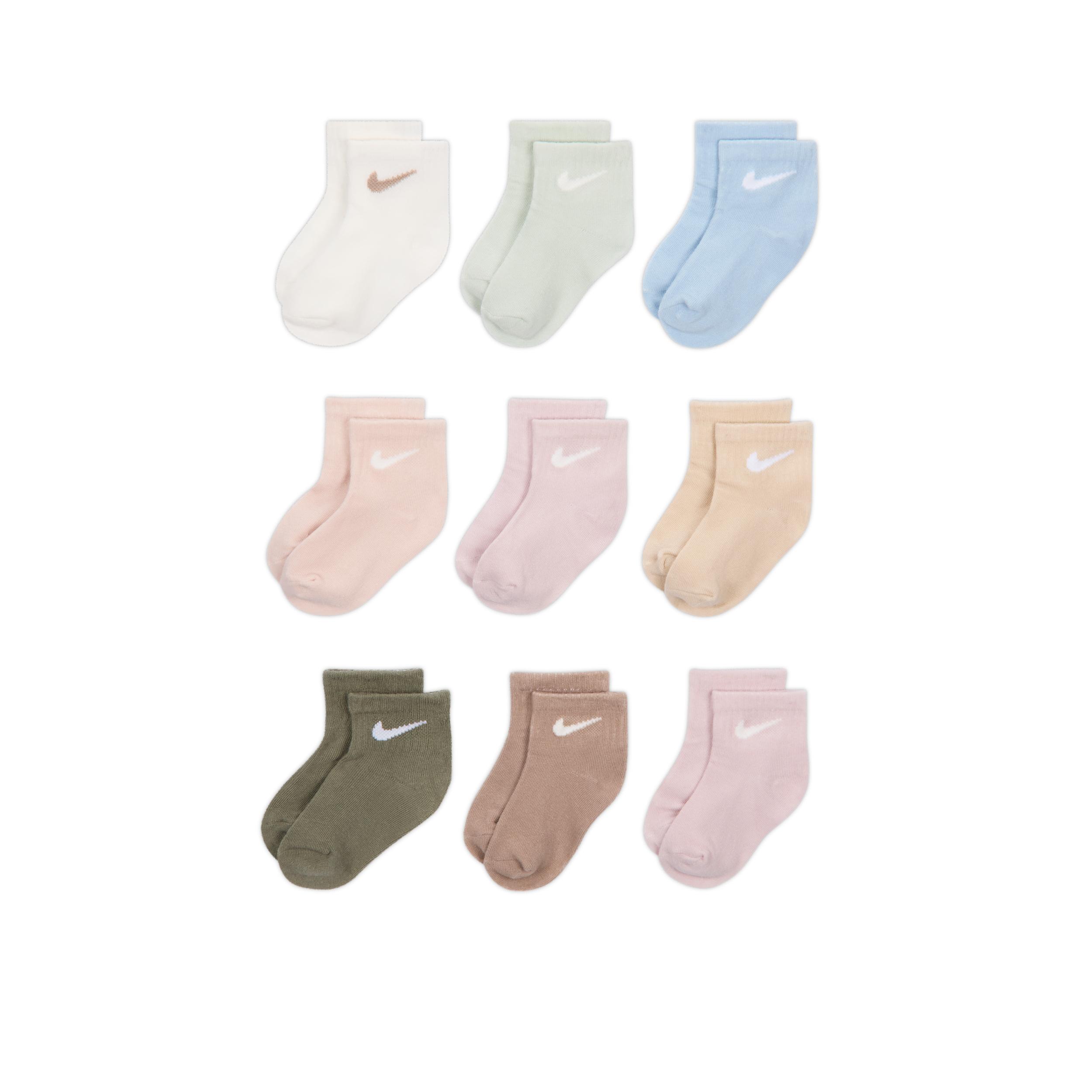 Nike Infant/Toddler Socks Gift Set (9 Pairs) by NIKE