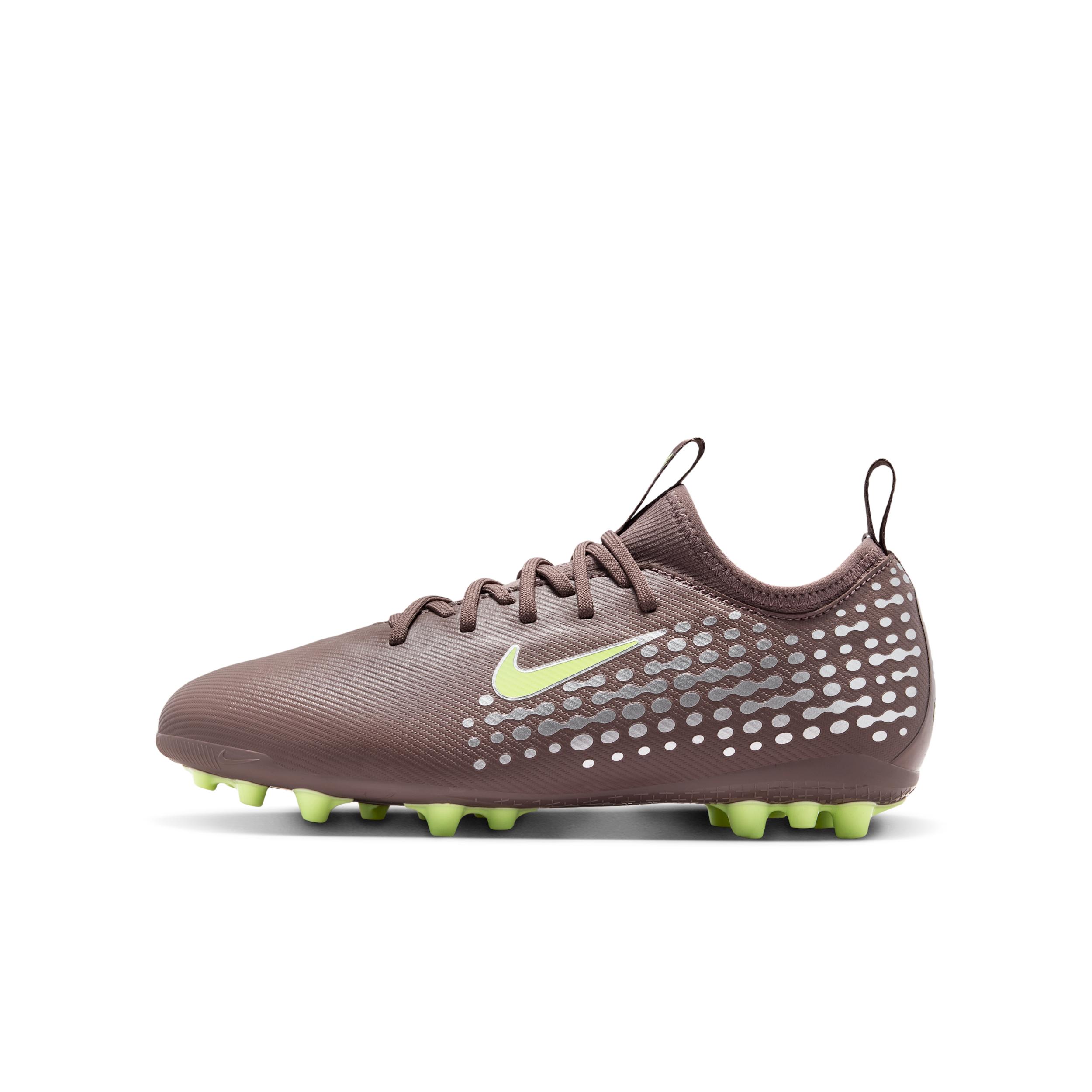 Nike Jr. Mercurial Vapor 16 Academy "Kylian MbappÃ©" Big Kids' Artificial-Grass Low-Top Soccer Cleats by NIKE