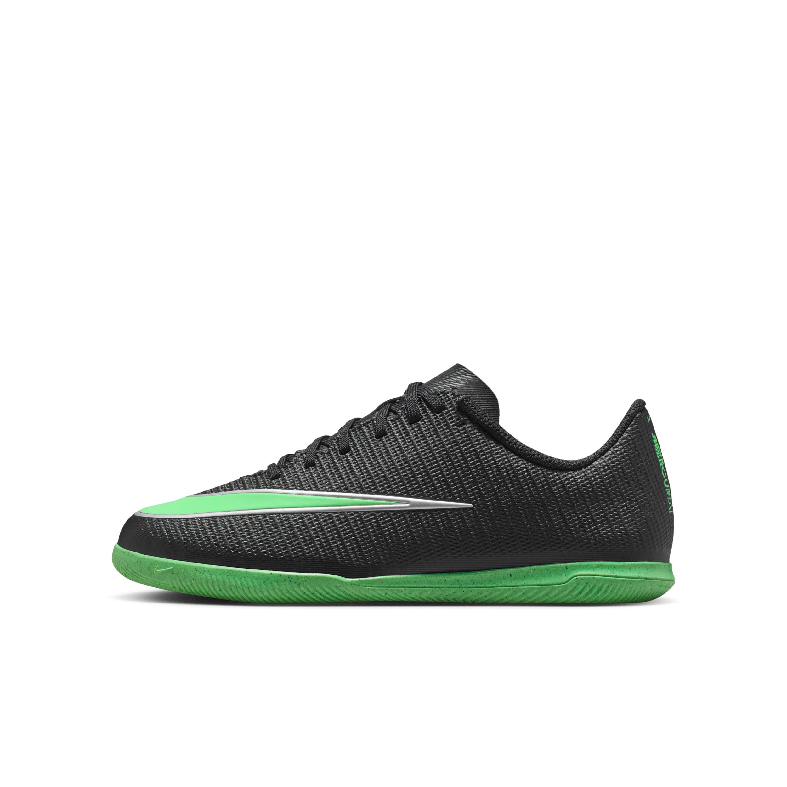 Nike Jr. Mercurial Vapor 17 Club Big Kids' Indoor/Court Low-Top Soccer Shoes by NIKE