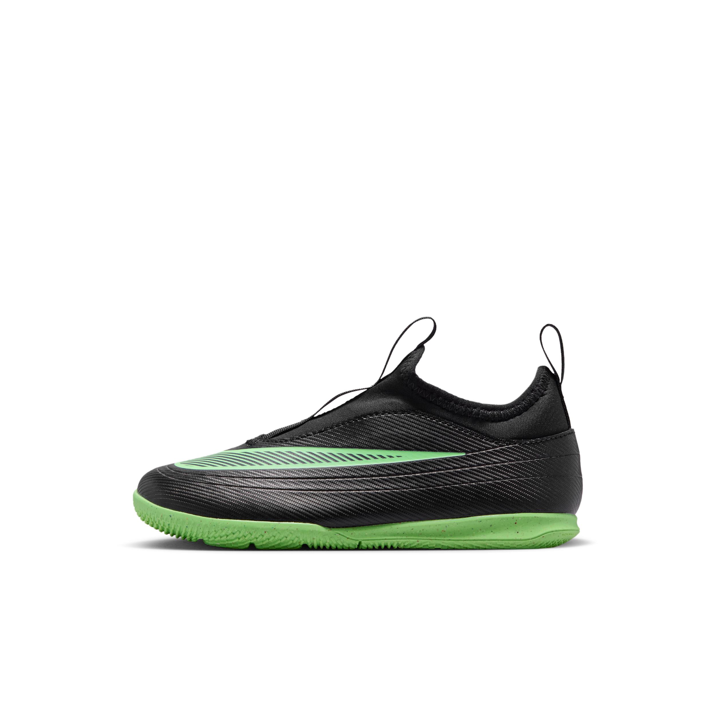 Nike Jr. Mercurial Vapor 17 Club Little Kids' Indoor/Court Low-Top Soccer Shoes by NIKE