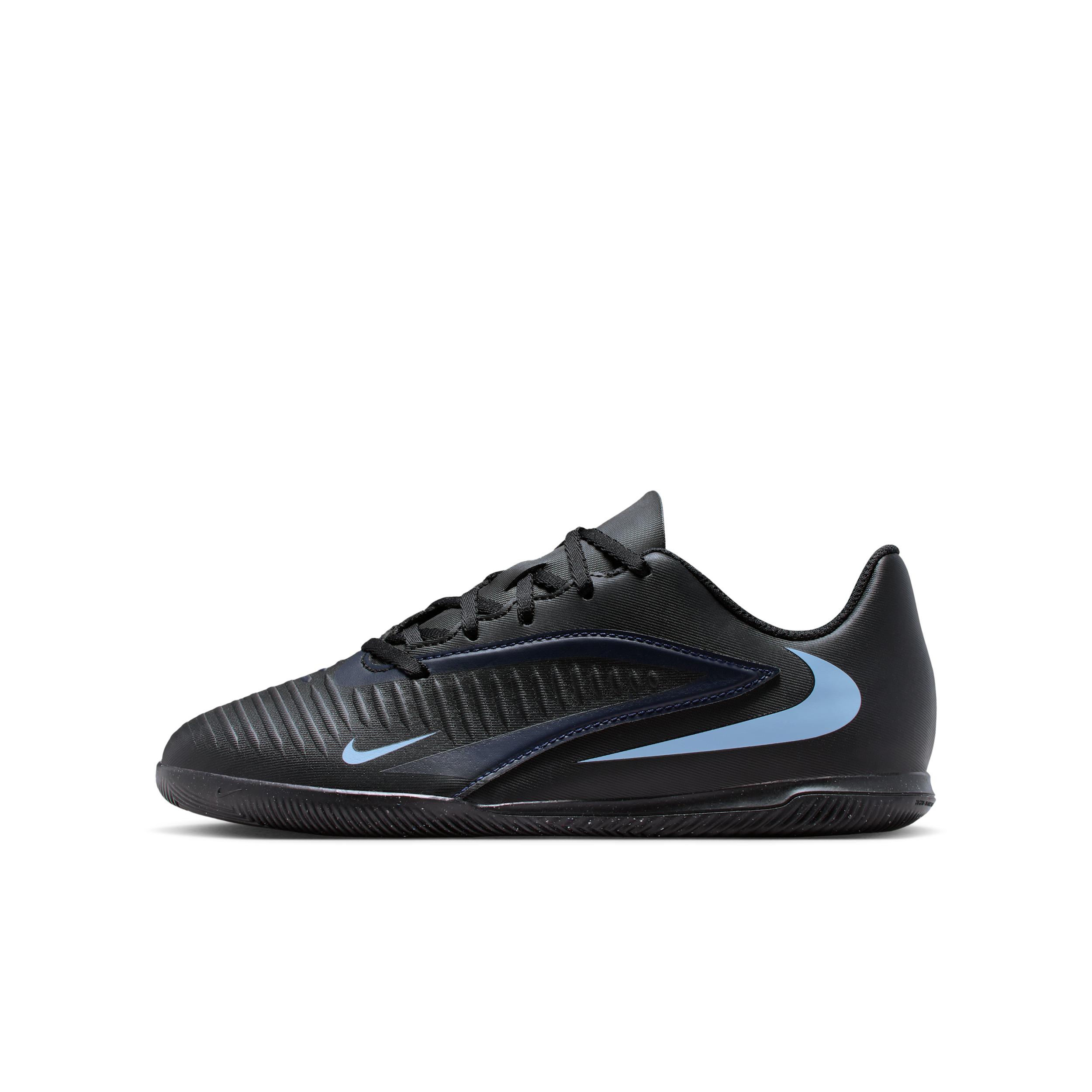 Nike Jr. Phantom 6 Low Club Big Kids' Indoor/Court Soccer Shoes by NIKE
