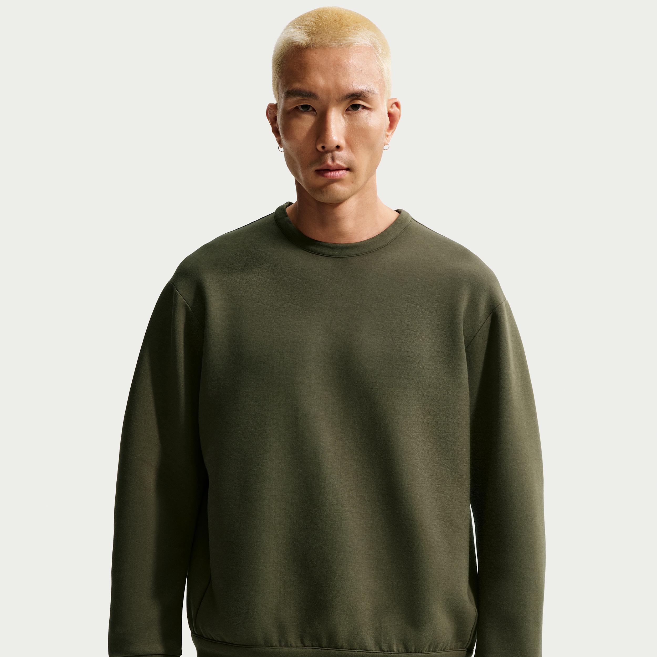 Nike Men's 24.7 ImpossiblySoft Dri-FIT Crew by NIKE