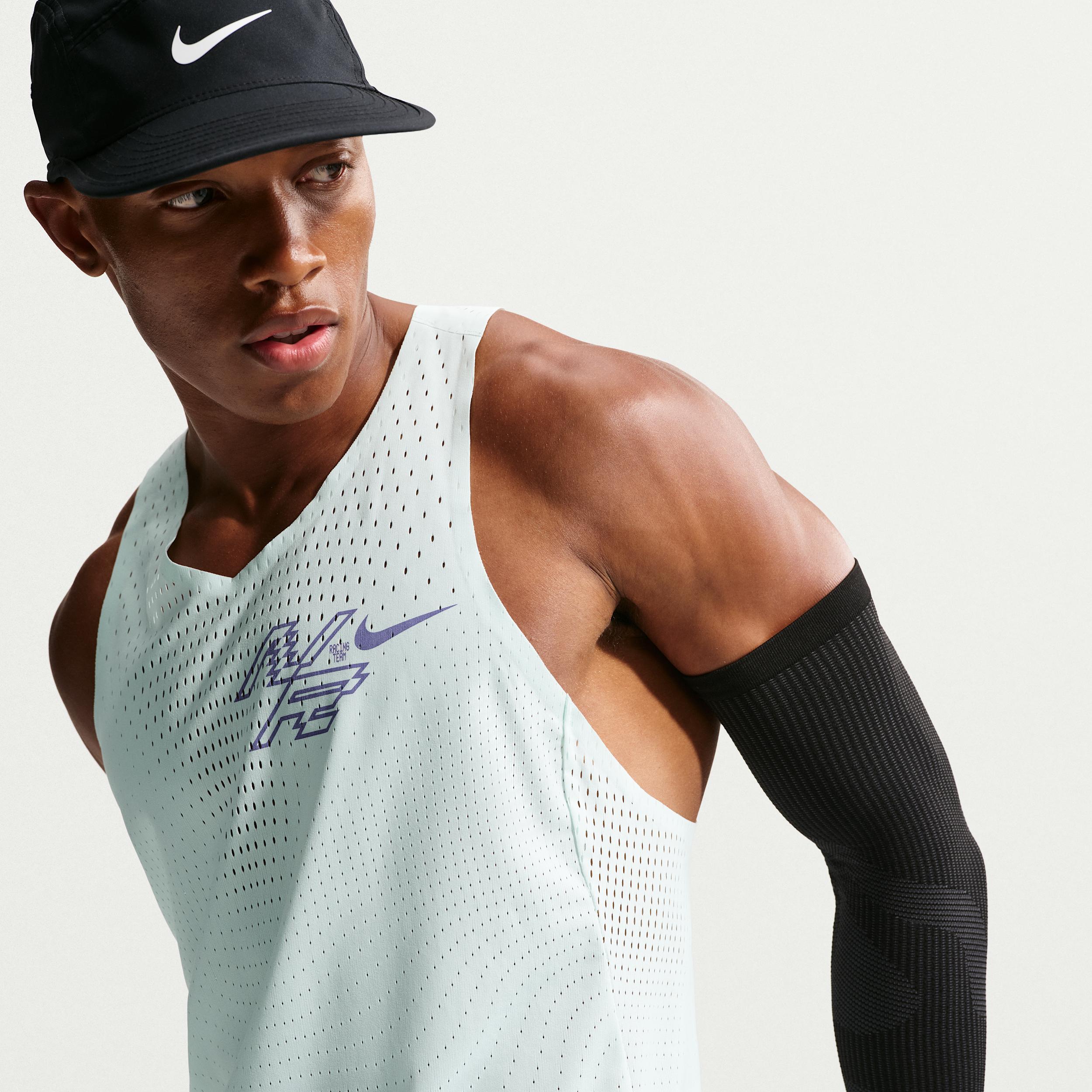 Nike Men's AeroSwift Dri-FIT ADV Running Singlet by NIKE