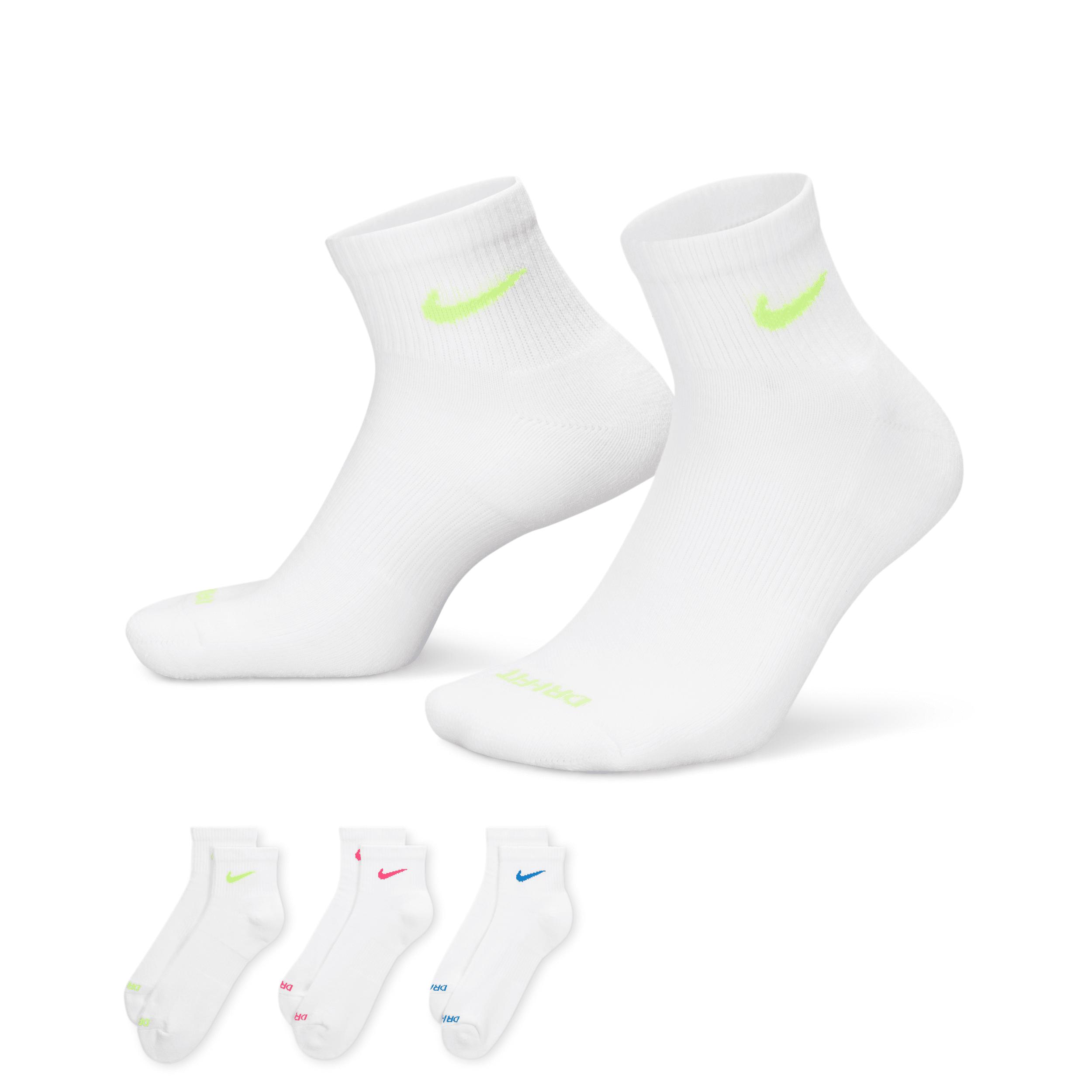 Nike Men's Everyday Plus Cushioned Training Ankle Socks (3 Pairs) by NIKE