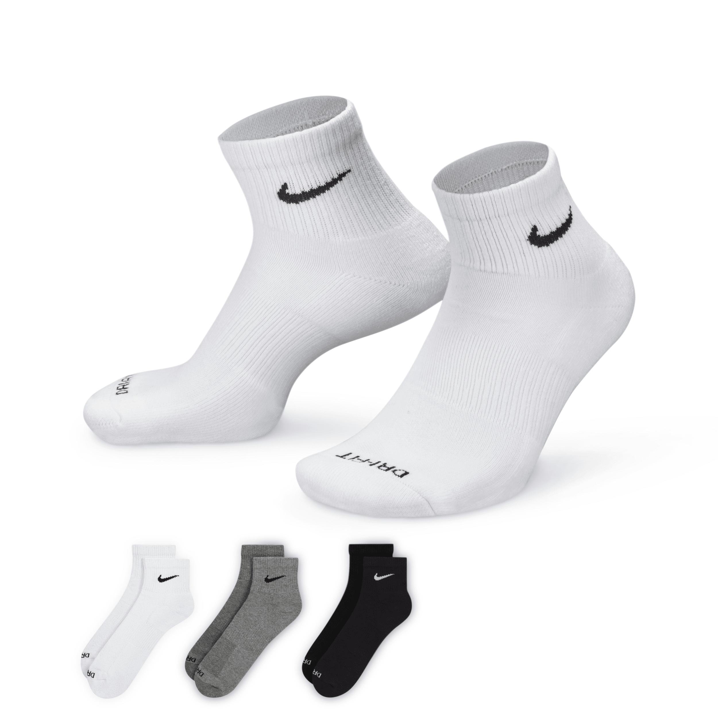 Nike Men's Everyday Plus Cushioned Training Ankle Socks (3 Pairs) by NIKE