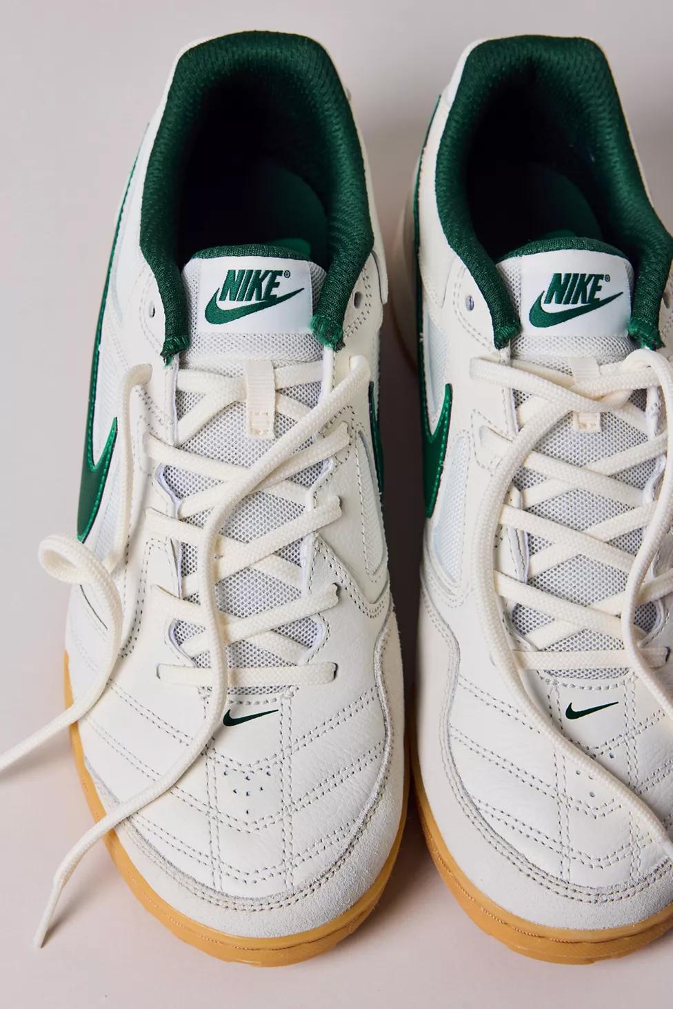 Nike Men's Gato FB Sneaker by NIKE