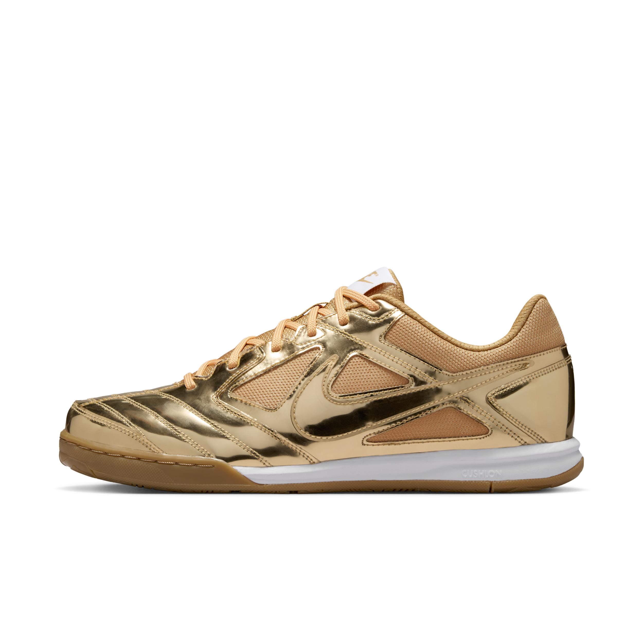 Nike Men's Gato LV8 Shoes by NIKE