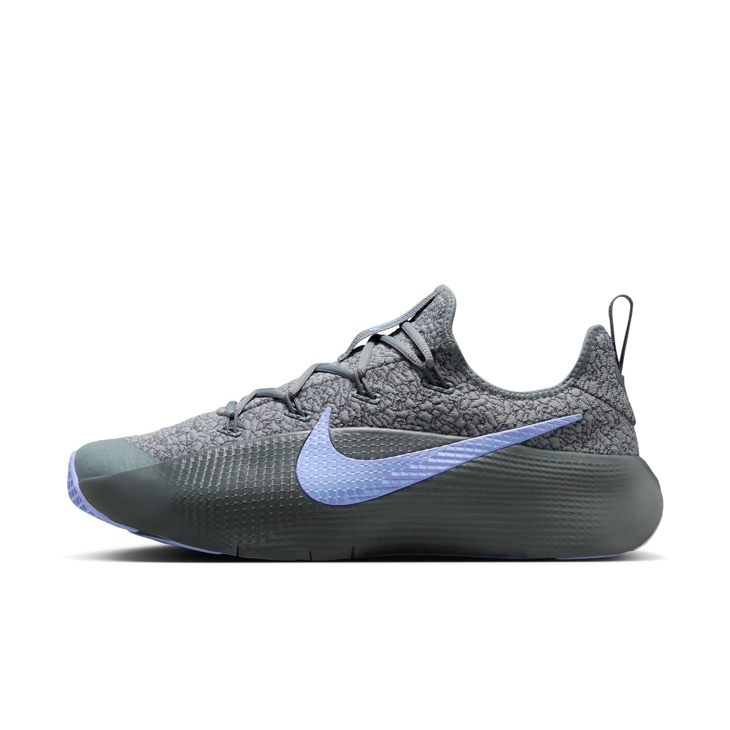 Nike Men's LeBron TR 1 Workout Shoes by NIKE