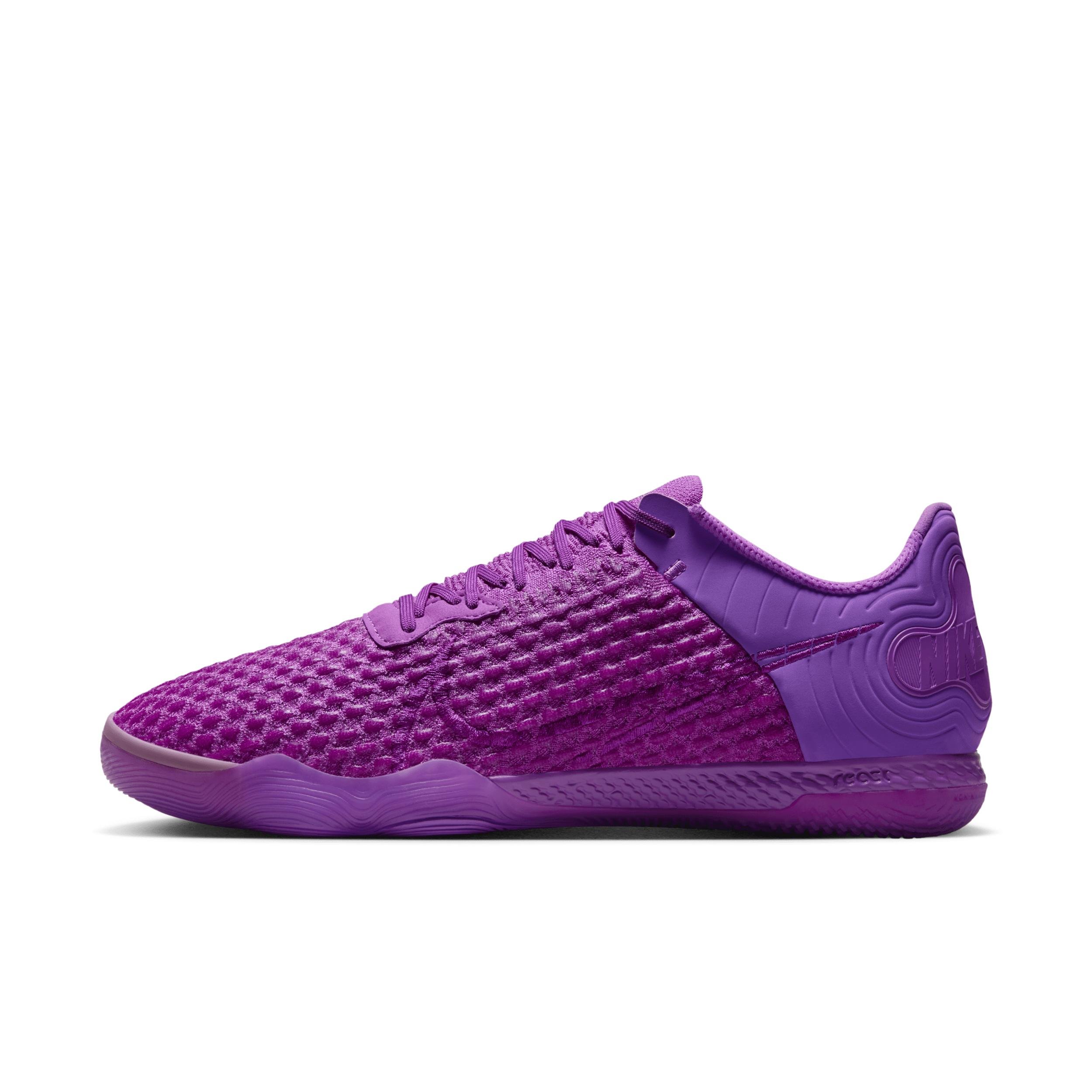 Nike Men's React Gato Indoor/Court Low-Top Soccer Shoes by NIKE