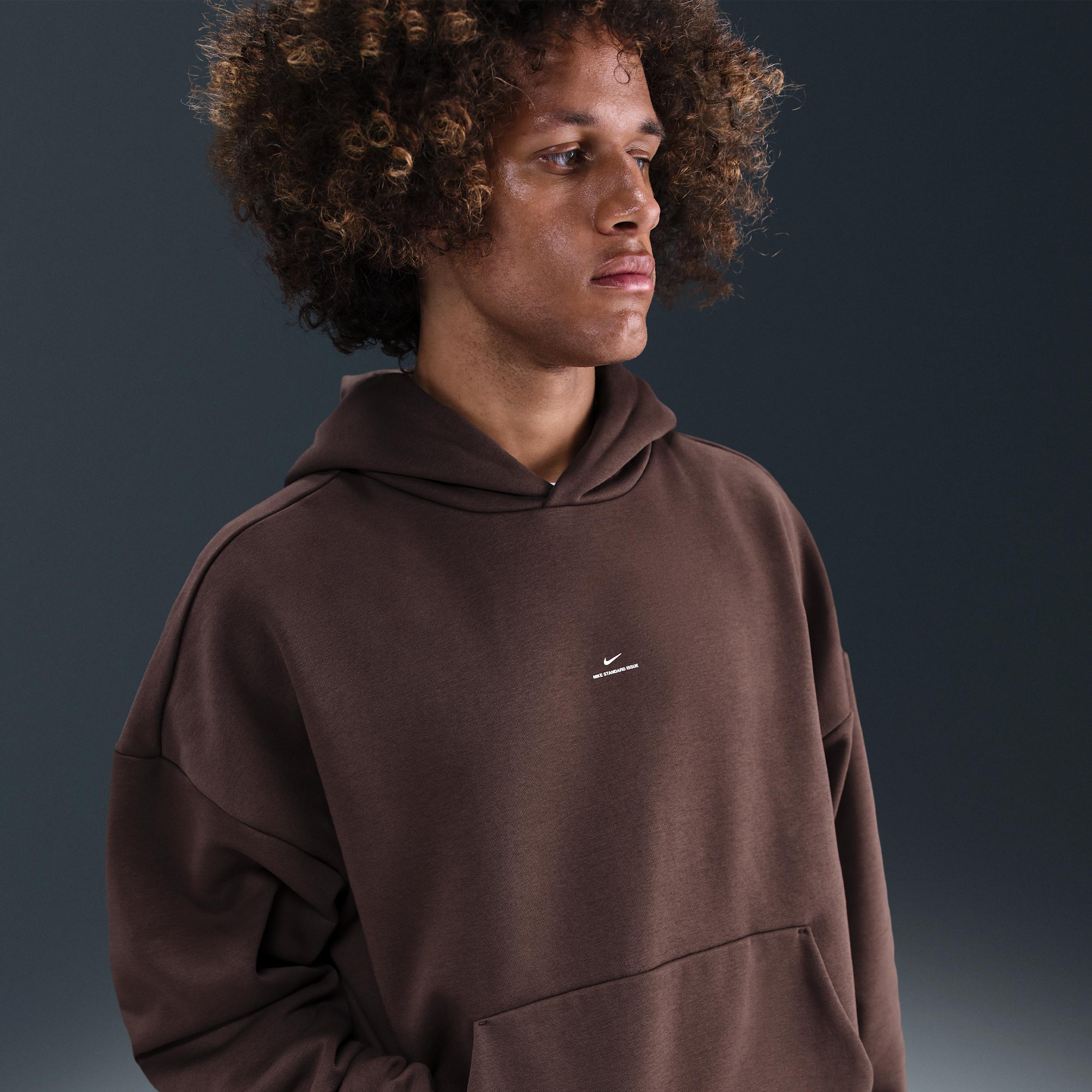 Nike Men's Standard Issue Therma-FIT Brushed Basketball Pullover Hoodie by NIKE