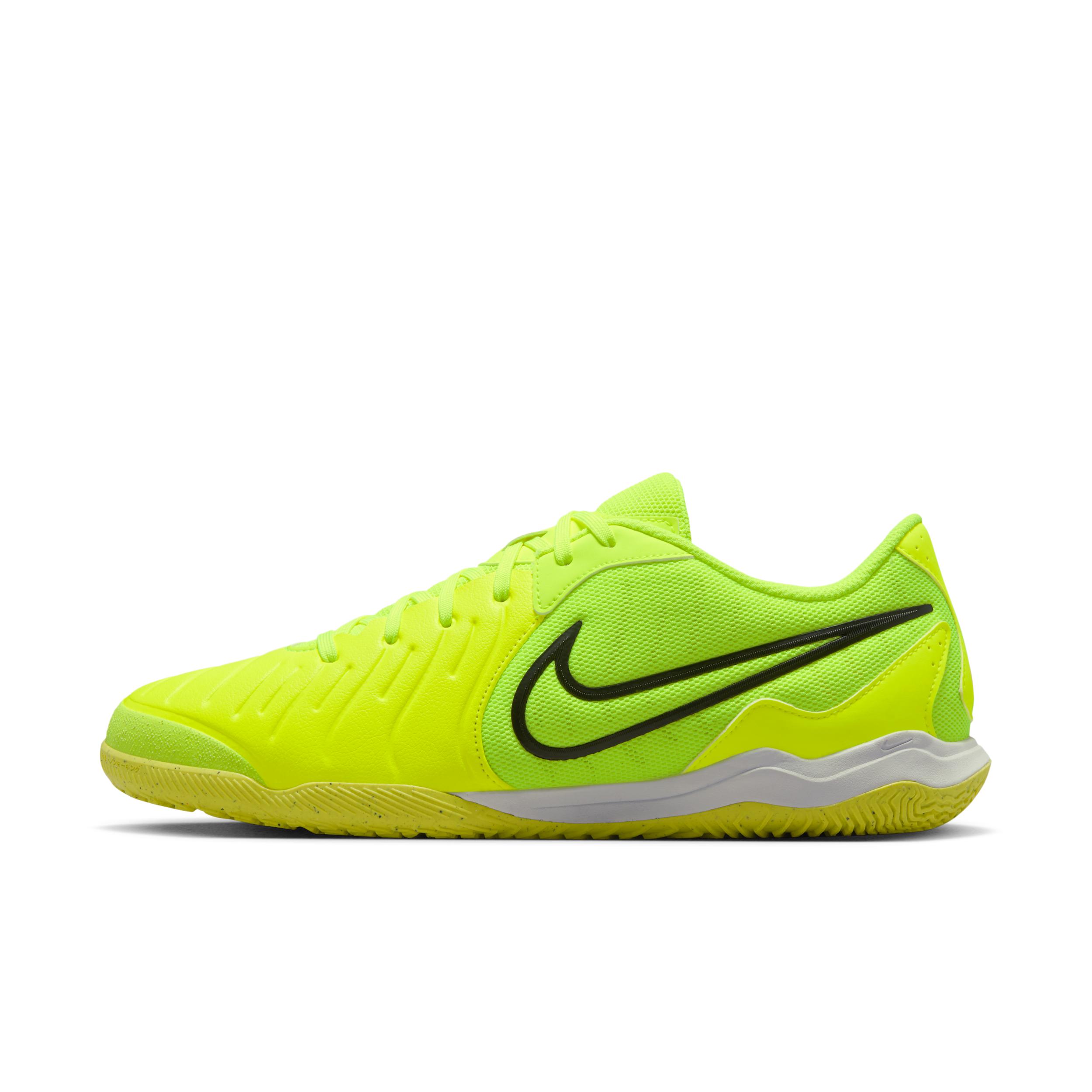 Nike Men's Tiempo Legend Academy Indoor/Court Low-Top Soccer Shoes by NIKE