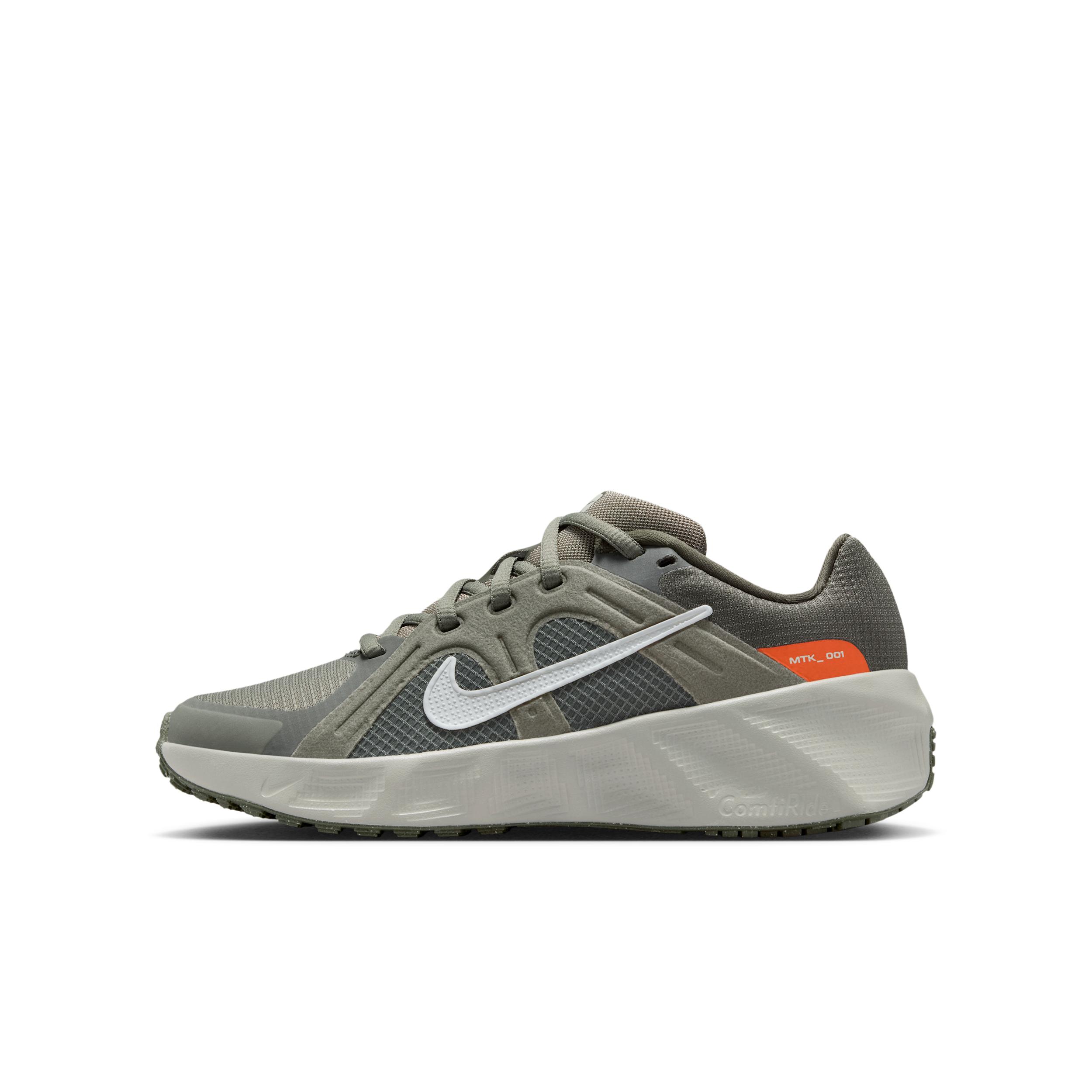 Nike Metro Tek Big Kids' Shoes by NIKE