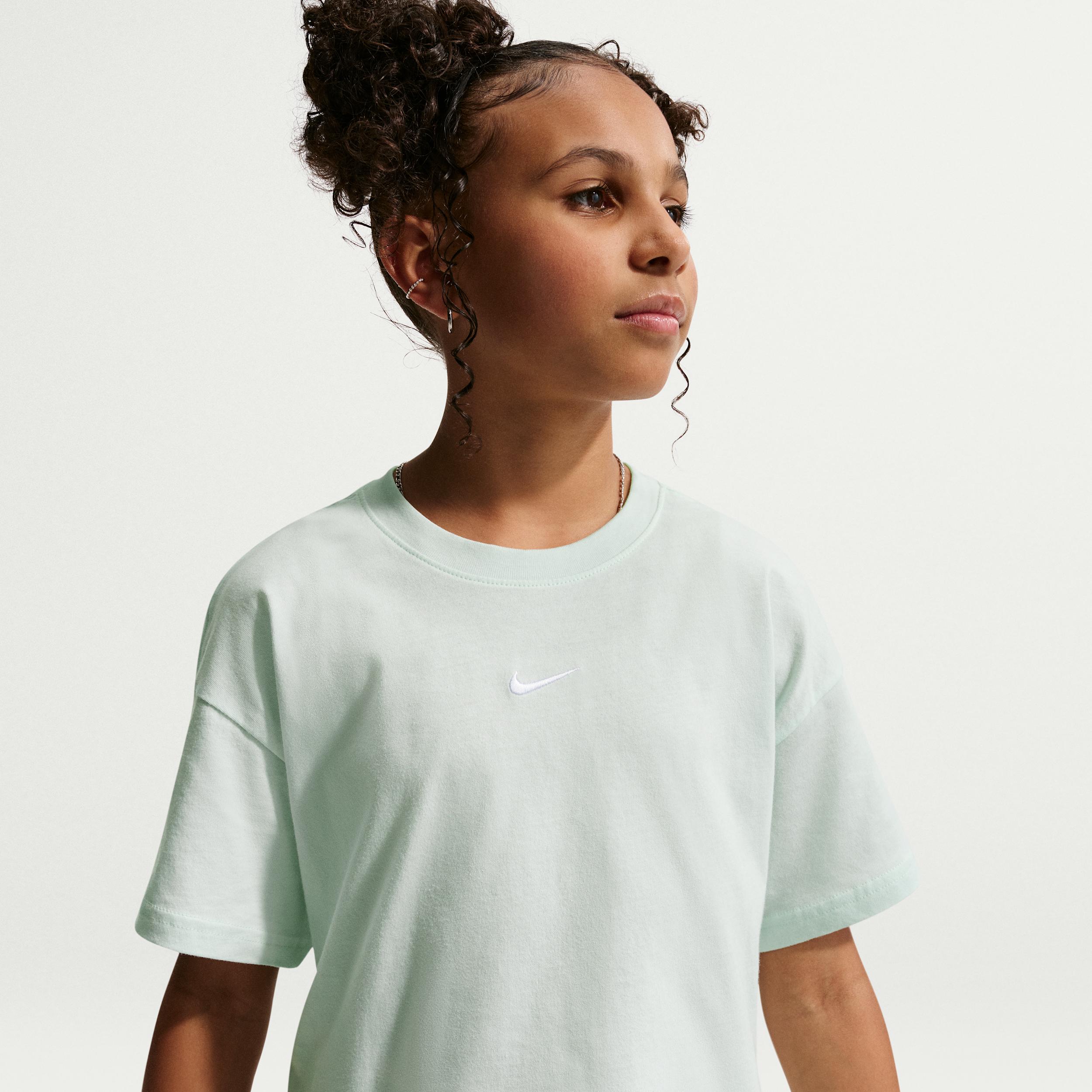 Nike Sportswear Essential Big Kids' (Girls') T-Shirt by NIKE