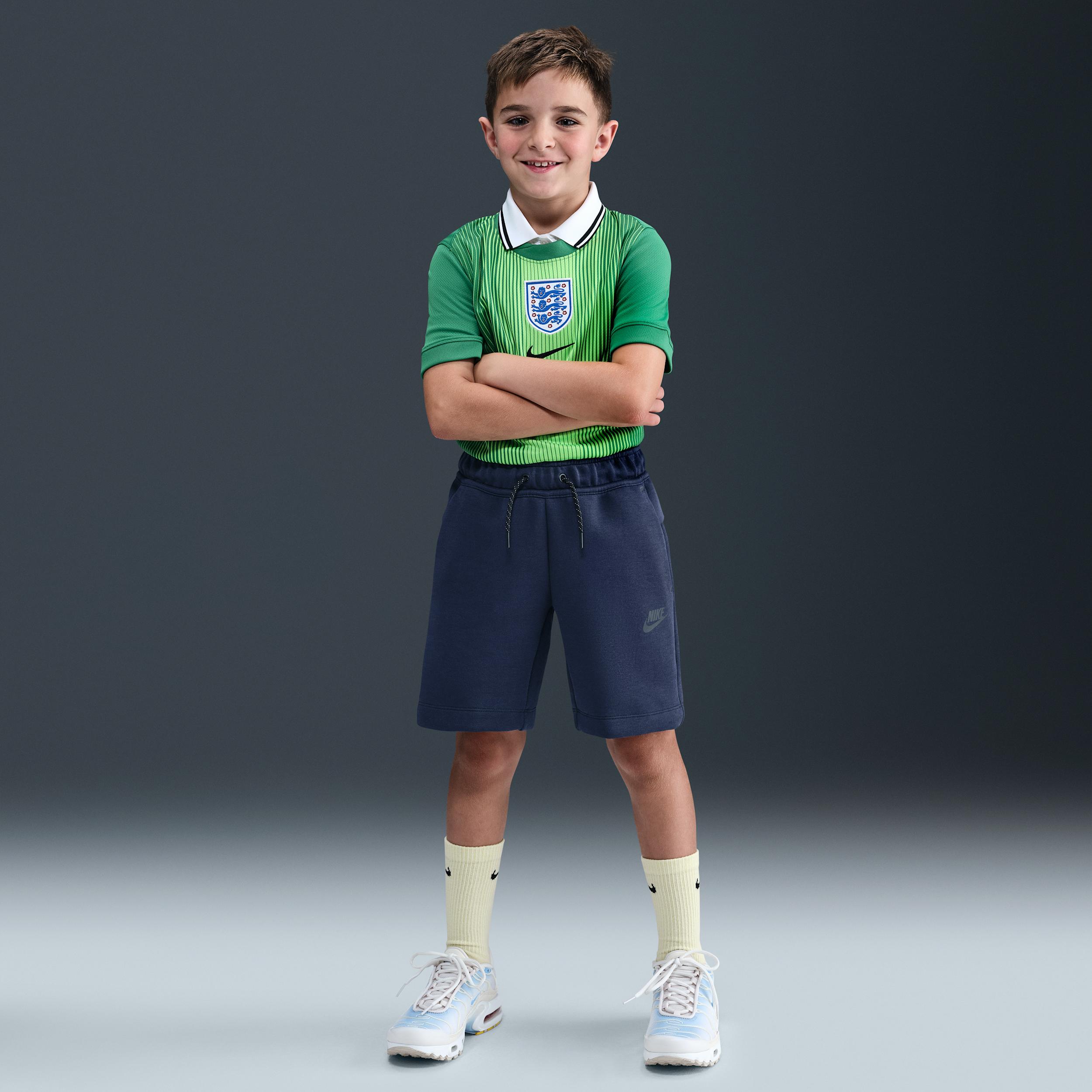 Nike Sportswear Tech Fleece Big Kids' (Boys') Shorts by NIKE